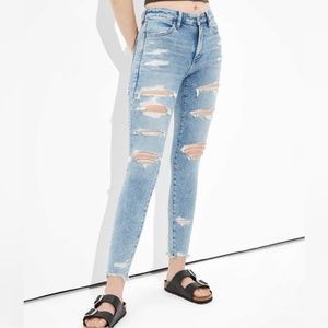 NWT American Eagle Ne(x)t Level Ripped Super High-Waisted Jegging Crop | Size: 2